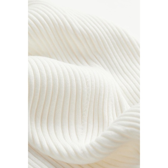 H&M Rib-Knit Dress - Picture 2 of 3